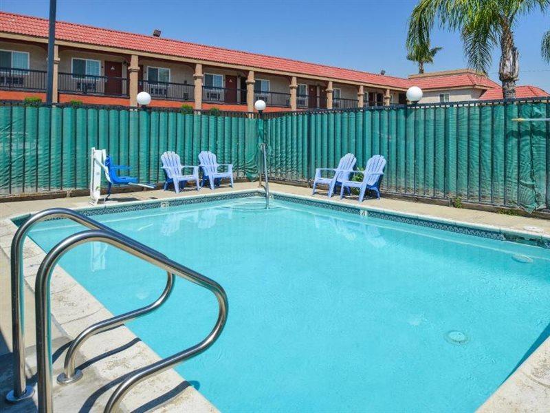 Americas Best Value Inn-Rialto Eksteriør billede